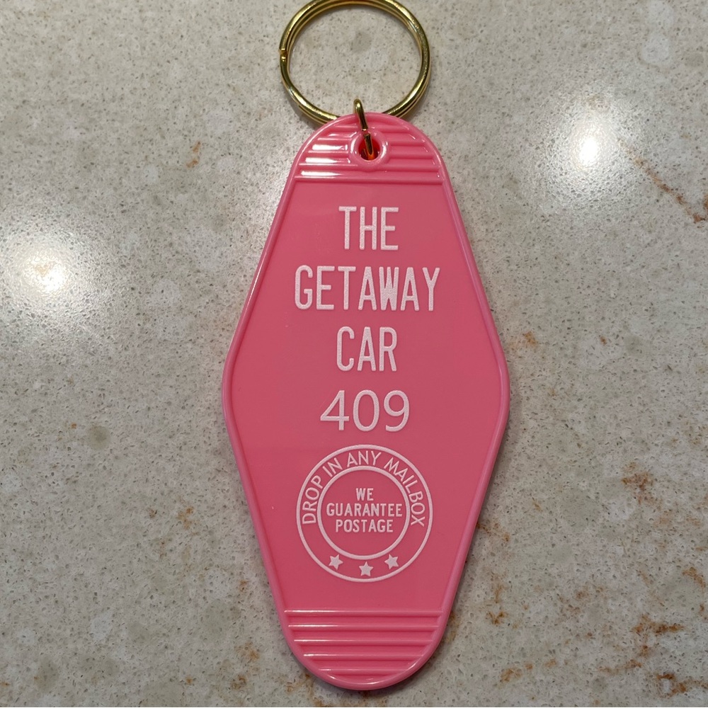 🌟3/$21🌟 Getaway Car Keychain